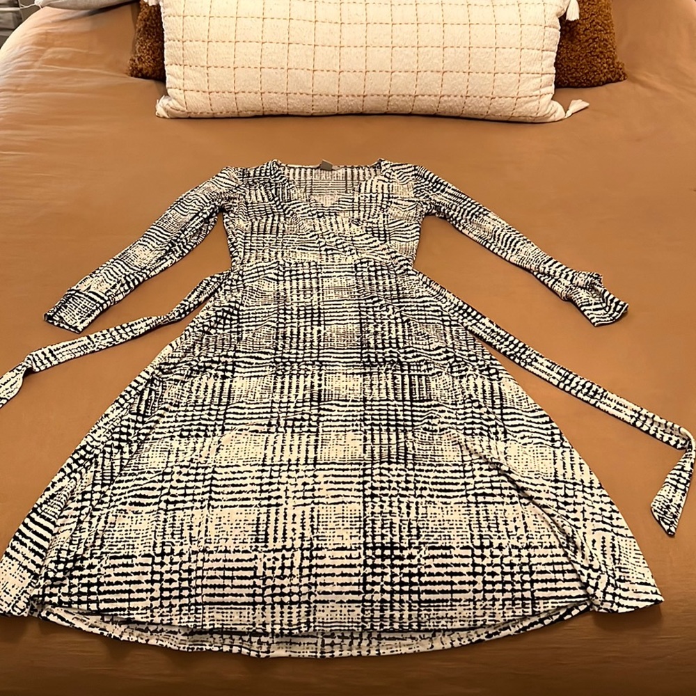 Black & white midi wrap dress from h&m - size XS-
